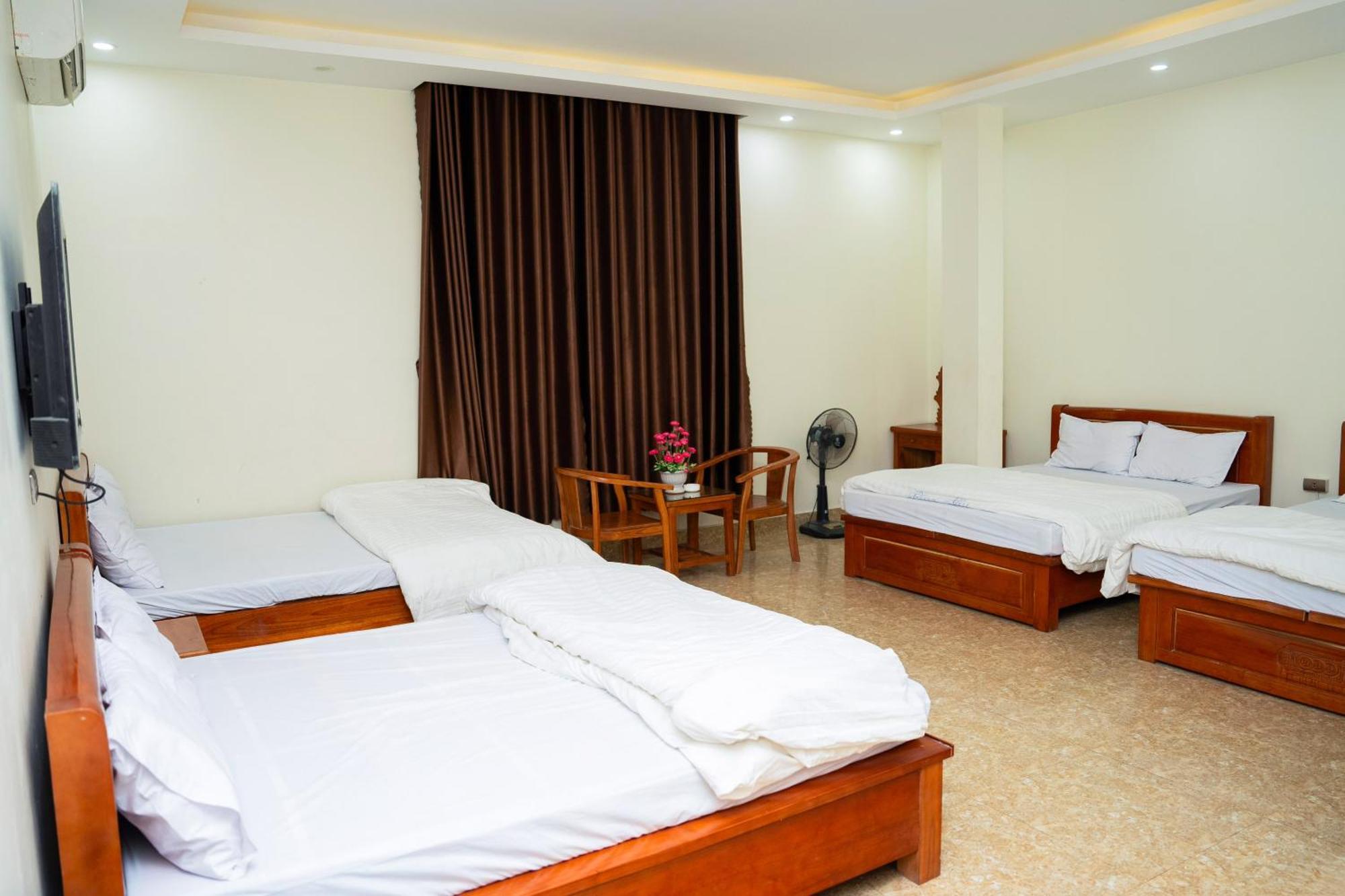 Phuong Hoa Hotel Uông Bí エクステリア 写真